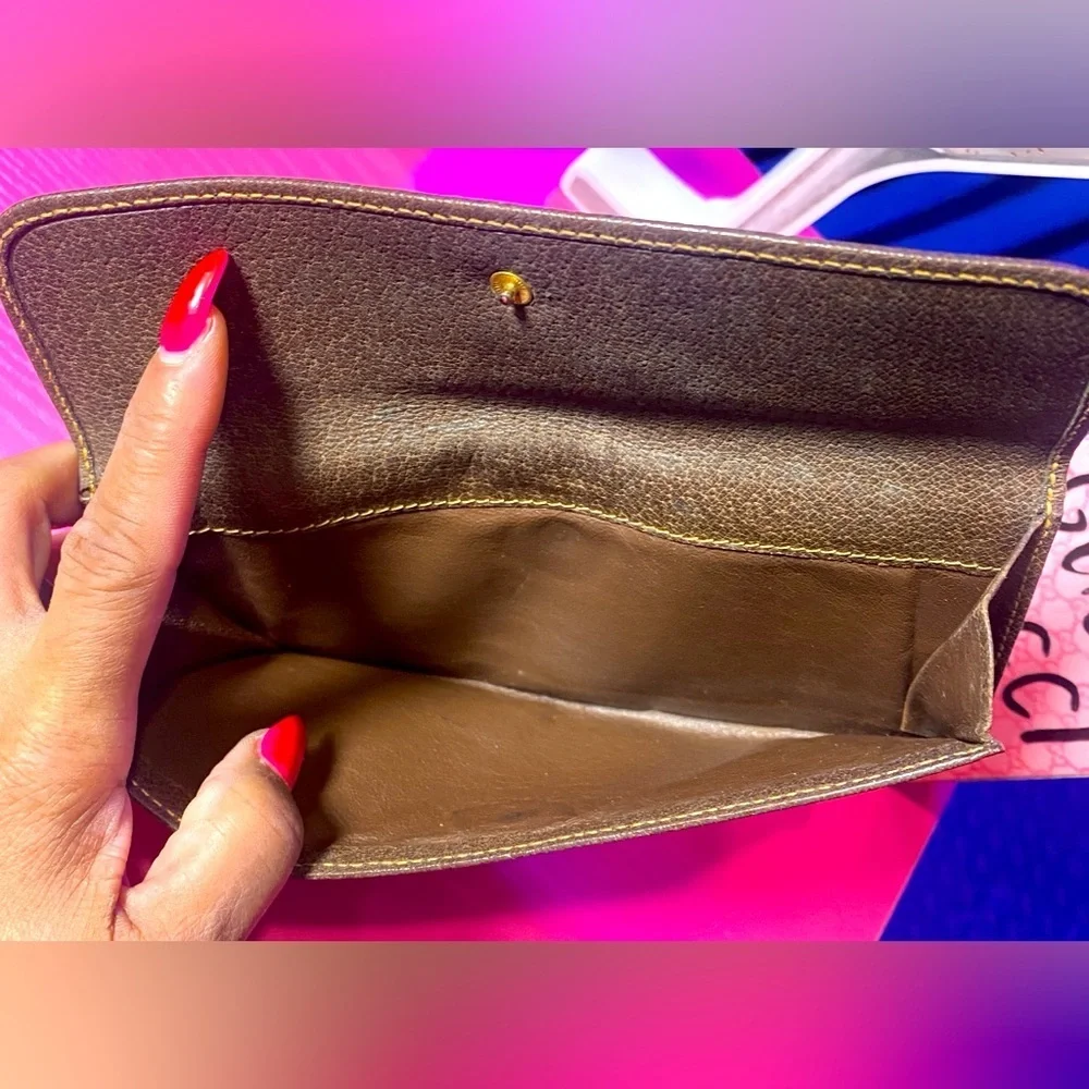 GUCCI “GG” Monogram Wallet, Vintage. GUC